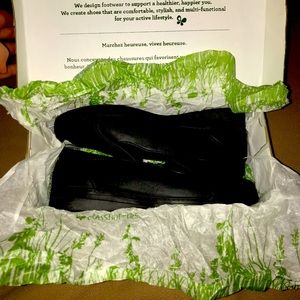 Ladies New Grasshopper Black Shoes 9.5